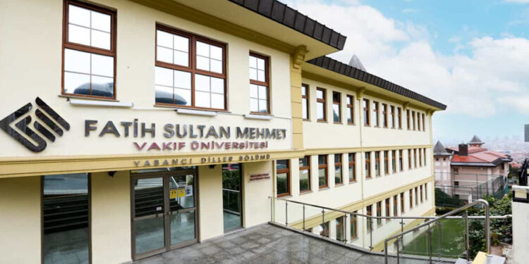 Fatih Sultan Mehmet Vakıf Üniversitesi ekonomik krizin faturasını öğrencilere kesti: Yüzde 155 zam