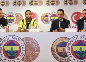 Fenerbahçe' Youssef En-Nesyri imzayı attı: Rakip forvetlerle ilgilenmiyorum