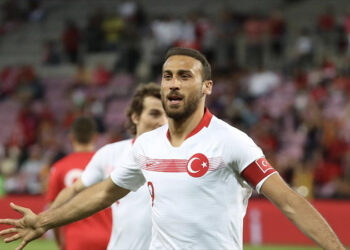 Fenerbahçe'de Cenk Tosun sesleri