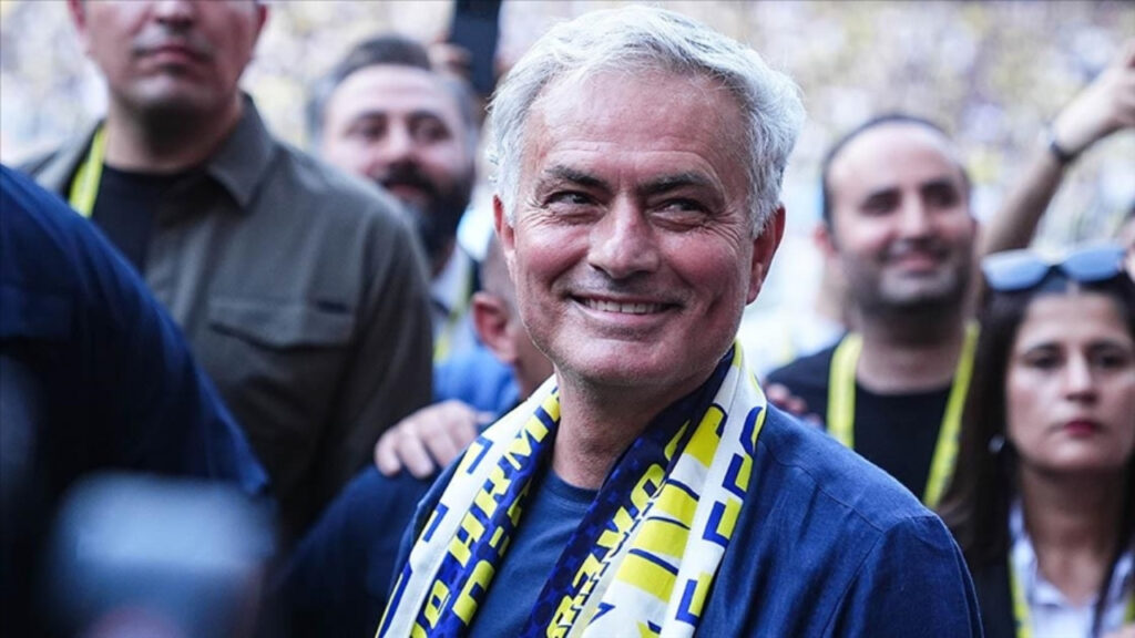 Fenerbahçe'den Bomba Transfer! Mourinho, City'nin Yıldızını İstiyor