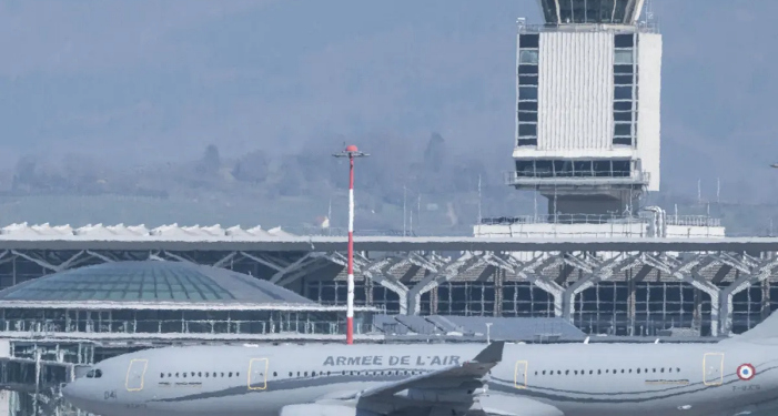 Fransa’da havaalanı güvenlik gerekçesiyle boşaltıldı