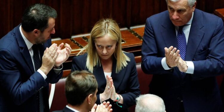 G7'de 'Esad çatlağı': Şam'a büyükelçi atayan İtalya, AB'yi Suriye'de etkin rol almaya çağırdı