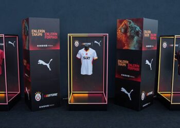 Galatasaray yeni sezon formalarını tanıttı