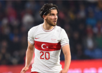 Gözler Fenerbahçe'nin yıldızının üzerinde: Ferdi Kadıoğlu'nu bu akşam tam 9 takım izleyecek!