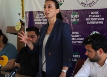 Hatimoğulları Hatay'da çiftçilerle buluştu