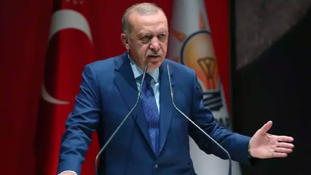 Havayollarındaki rötarlara ilişkin Erdoğan'dan talimat: Bu işi çözün, sorumluları hesaba çekin