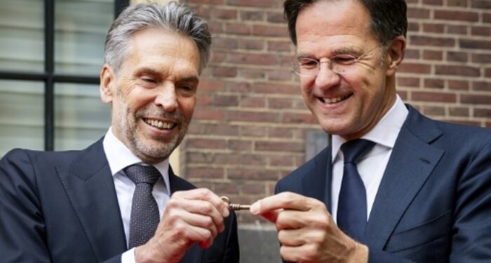 Hollanda’da başbakan belli oldu, göçmenlere kötü haber