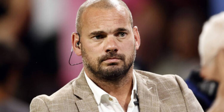 Hollandalı Sneijder'den Maç Öncesi Türkiye'ye Jest