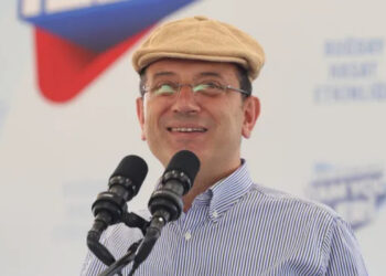 İBB Başkanı Ekrem İmamoğlu: Bırakın O Boş Lafları, Durduk Yere Kendime 'Ekonomist' Diyebilir miyim?