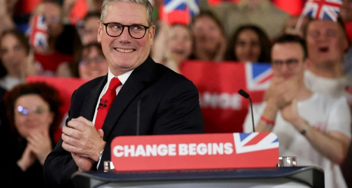 İngiltere seçimlerinde sürpriz yok; İşçi Partisi iktidara yürüdü, Muhafazakar parti 250’ye yakın vekil kaybetti