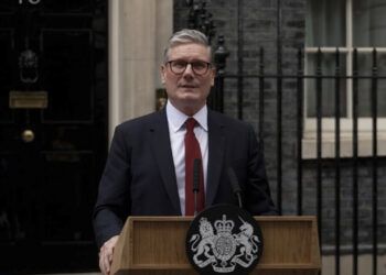 İngiltere'de İşçi Partisi kabinesi belli oldu