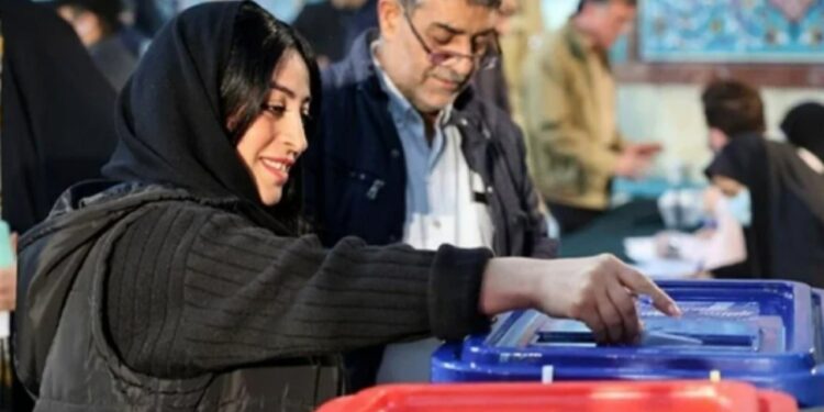 İran’da seçimlerin ikinci turu bugün yapılacak