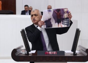 Irkçı saldırılar Meclis gündeminde: Çözüm Türkiye’nin Suriye’den çekilmesinde