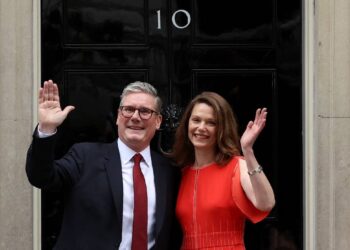 İşçi Partisi lideri Starmer artık yeni Britanya Başbakanı: Hepinizi kamu hizmeti hükümetine katılmaya davet ediyorum