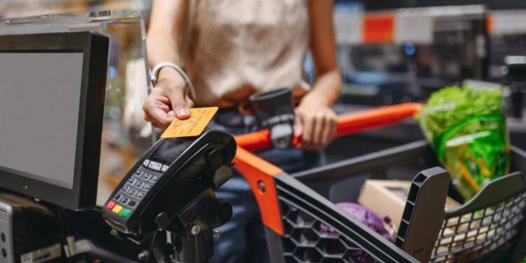 İşlem sayısı geriledi, ödeme tutarları katlandı