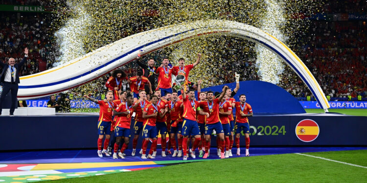 İspanya 4. Kez Avrupa Şampiyonu Oldu