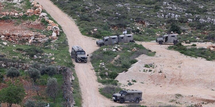 İsrail, Batı Şeria'da Filistinlilere ait 12 bin dönümden fazla araziye el koydu