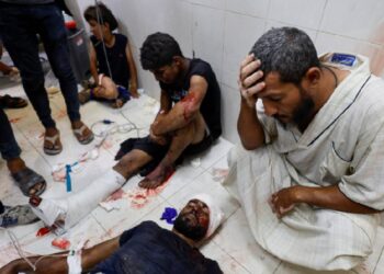 İsrail'in Gazze'nin güneyinde Filistinli sivillerin sığındığı okula saldırısında en az 29 kişi öldürüldü