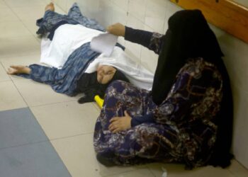 İsrail'in onlarca Filistinliyi öldürdüğü ve yaraladığı Han Yunus'taki Nasır Hastanesi: Hizmet veremez hale geldik