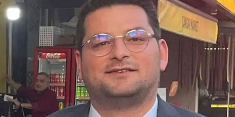 İzmir Büyükşehir Belediyesi'nde İntihar!