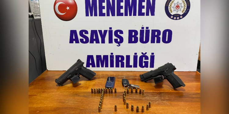 İzmir'de karı koca husumetlileri tarafından öldürüldü