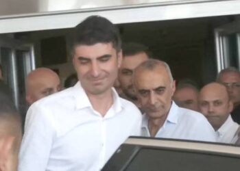 İzmir'de sokakta elektrik akımından ölümlere ilişkin İZSU ve GDZ Elektrik genel müdürleri gözaltında