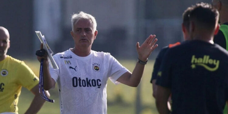 Jose Mourinho: Kulübün Gelişmesi, En İyi Oyuncuları Elimizde Tutmak Demek
