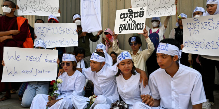 KAMBOÇYA | 10 iklim aktivistine 6 ila 8 yıl arasında hapis cezası verildi