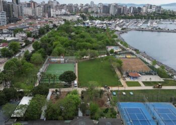 Kadıköy Belediye Başkanı Kösedağı: Kalamış Parkı'mızı kimseye vermeyiz