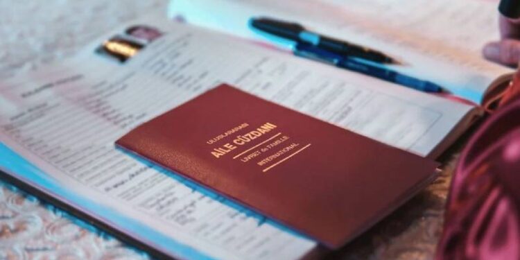 Kadınlar için soyadı düzenlemesi 9. Yargı Paketi'nden çıkarılabilir