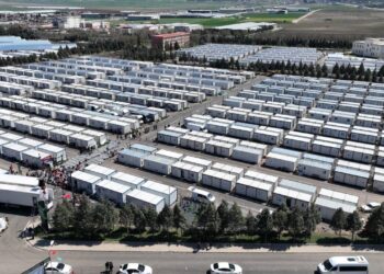 Kahramanmaraş'ta konteyner kentlerde yaşam mücadelesi devam ediyor