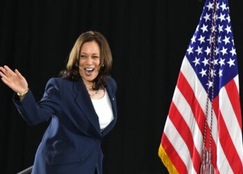 Kamala Harris, bir haftada 200 milyon dolar bağış topladı