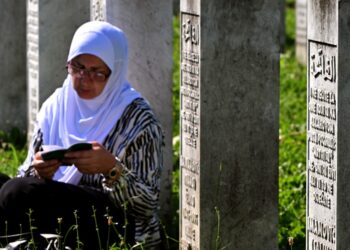 Kanayan yara Srebrenitsa soykırımının 29’uncu yılı; 14 kurban yeniden toprağa verildi