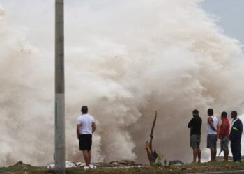 Karayipler'i Beryl Kasırgası çarptı: En az 7 kişi öldü, bir adada ayakta ev kalmadı, Maduro'nun yardımcısı yaralandı