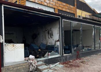 Kentteki olaylarda 21 emniyet ve 1 itfaiye personeli yaralandı