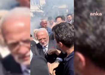 Kooperatif mağdurları AKP’li Mustafa Elitaş’ı protesto etti