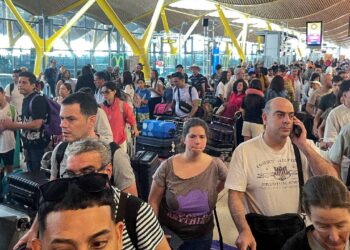 Küresel çapta siber kesinti: Pek çok havayolu, medya, telekom ve banka devre dışı kaldı