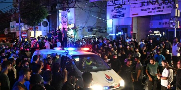 Lübnan başkentine İsrail saldırısı: 'Mecdel Şems saldırısından sorumlu Hizbullah komutanını hedef aldık'