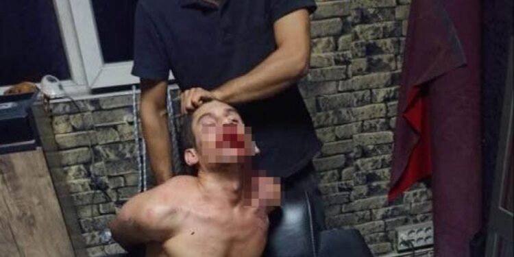 Maaşını isteyince böcek yedirdiler, elektrik verdiler, dişlerini kerpetenle çektiler