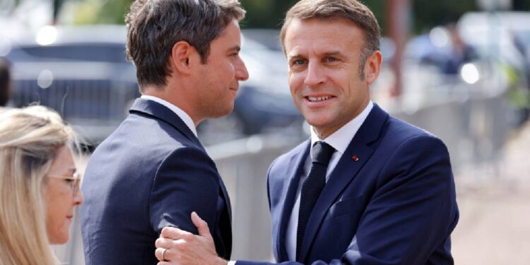 Macron, istifasını sunan Başbakan Attal'ı görevde tuttu: Sol ittifak başbakan adayını bu hafta belirleyecek