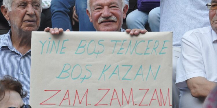 Mehmet Şimşek’e 290 bin TL, emekliye 10 bin TL