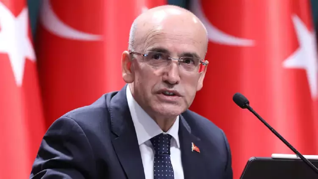 Mehmet Şimşek'ten İlk Açıklama: Vergi Paketinde Dar Gelirli Vatandaşa Yer Yok