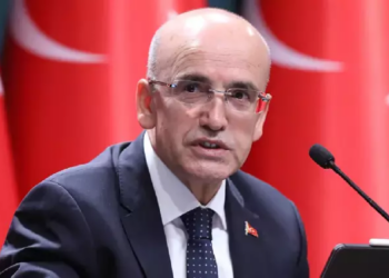 Mehmet Şimşek'ten İlk Açıklama: Vergi Paketinde Dar Gelirli Vatandaşa Yer Yok