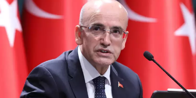 Mehmet Şimşek'ten İlk Açıklama: Vergi Paketinde Dar Gelirli Vatandaşa Yer Yok