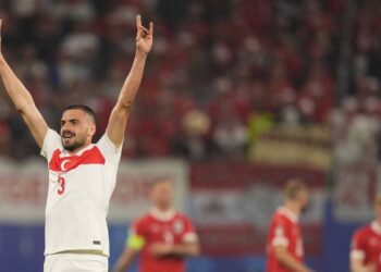 Merih Demiral'dan bir paylaşım daha: Yüksel Türk