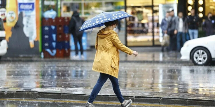 Meteoroloji 8 kent için uyardı! Çok kuvvetli geliyor