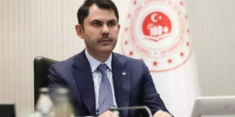 Murat Kurum'un İlk İşi O İsmi Görevden Almak Oldu