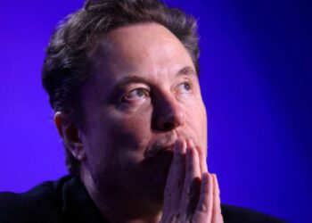Musk 'Oğlum öldü, woke virüsü tarafından öldürüldü' dedi, trans kızı 'Yanımda değildin, olduğunda da zalimdin' yanıtını verdi