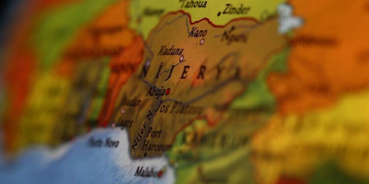 Nijerya'da Kamyon Pazar Yerine Daldı: 16 Ölü