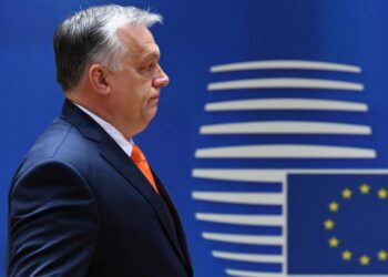 Orban, Brüksel’e meydan okumaya devam ediyor